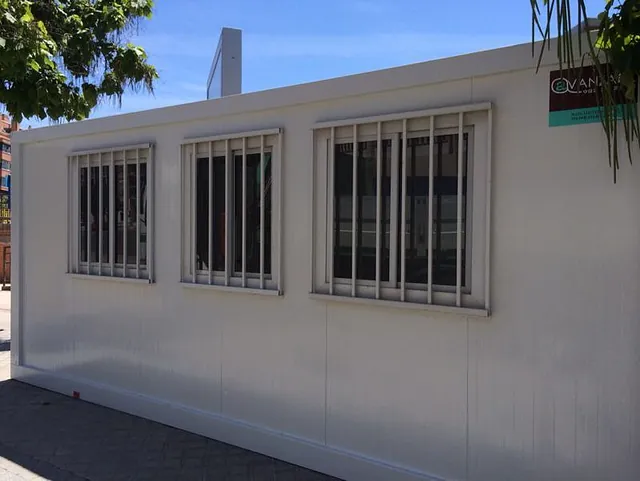 Avanza contenedores portátiles para obras
